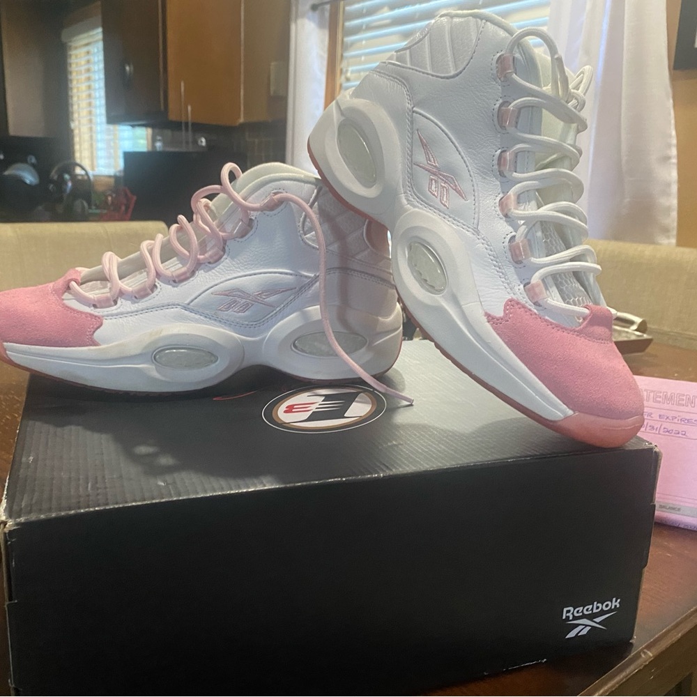 Reebok Allen iversons, size 10 men